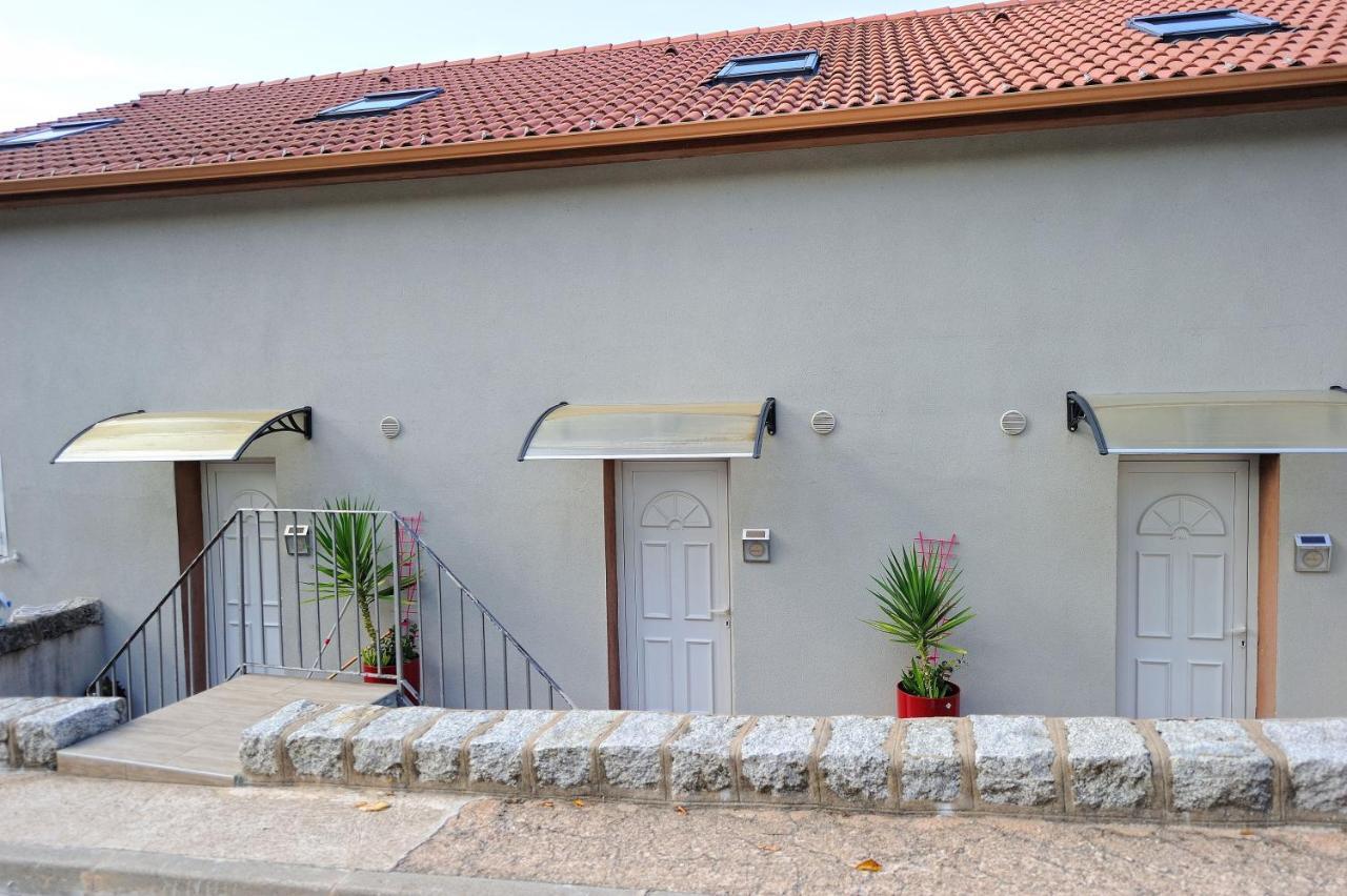 Appartement Du Tourisme Zonza Eksteriør billede